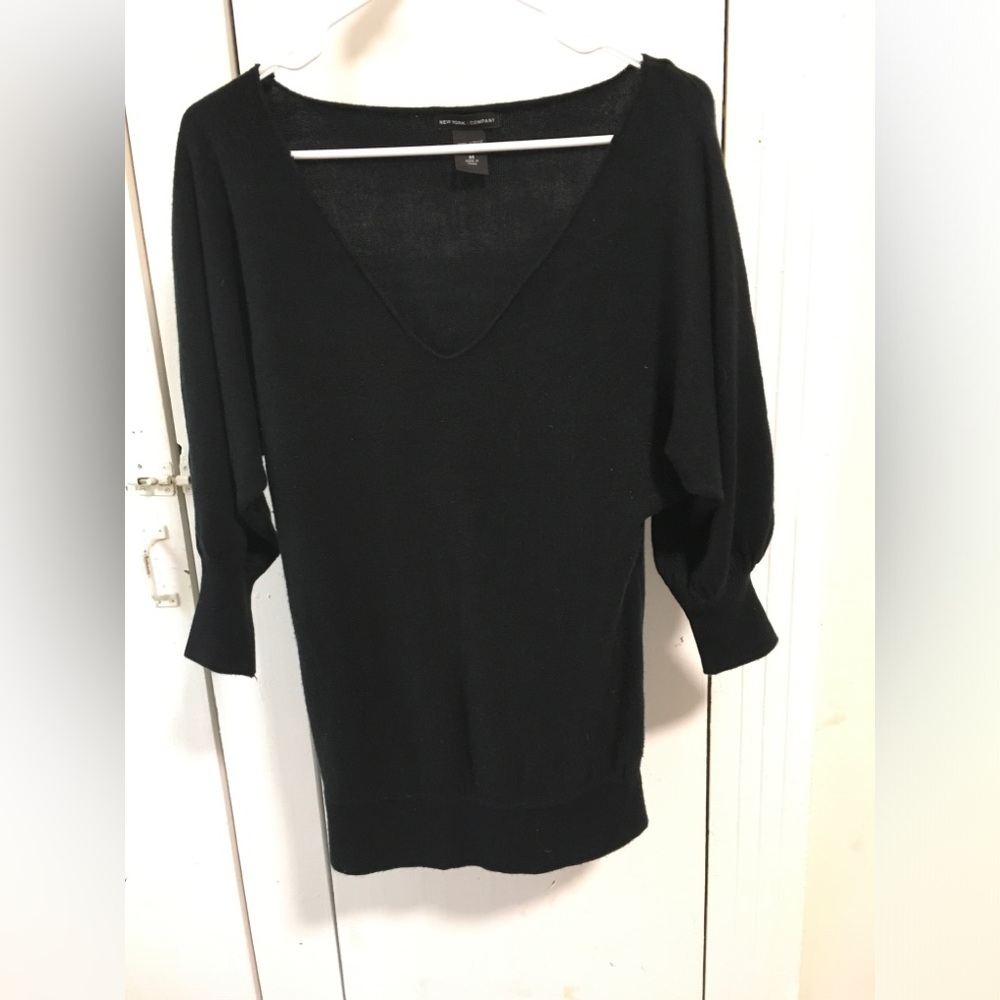 New York & Company Black V-Neck Sweater